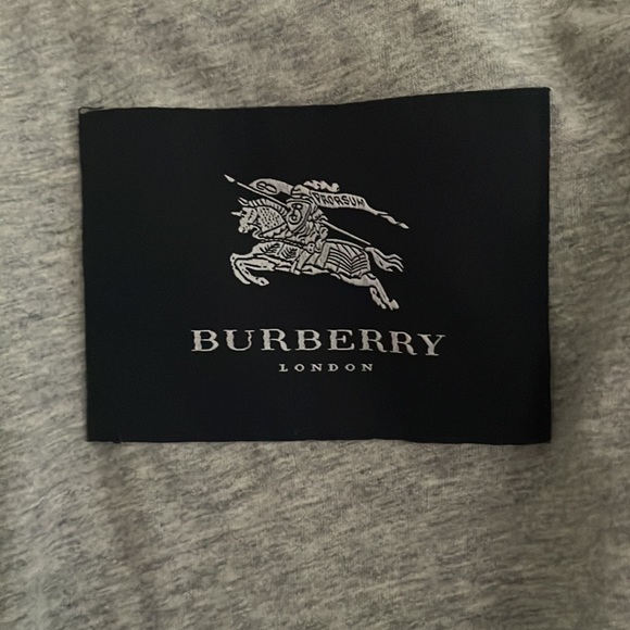 Vintage Burberry London Red Rain-jacket (never worn) - Picture 2 of 4